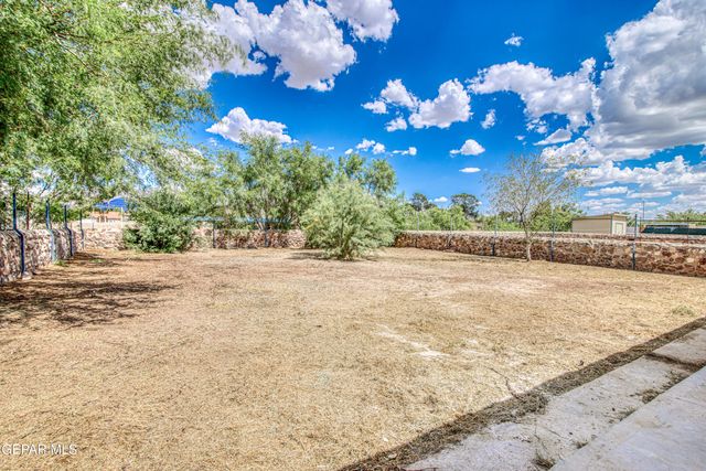 5837 West Valley Circle, El Paso, TX 79932