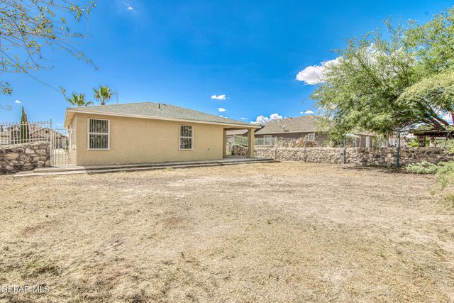 5837 West Valley Circle, El Paso, TX 79932
