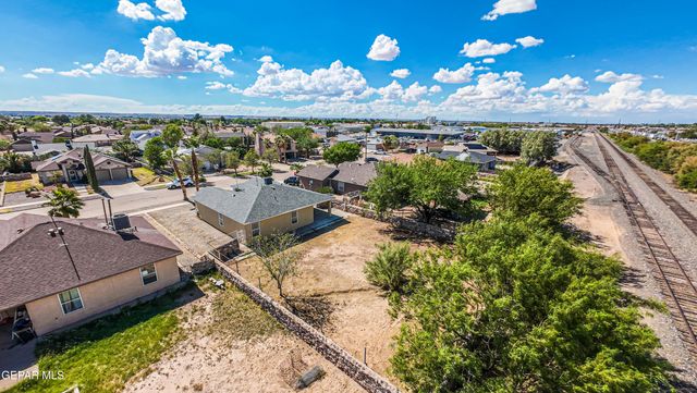 5837 West Valley Circle, El Paso, TX 79932