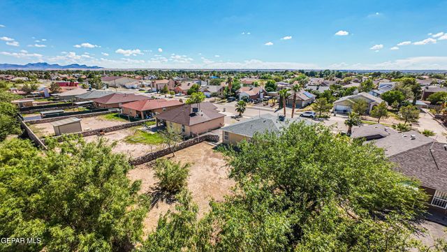 5837 West Valley Circle, El Paso, TX 79932