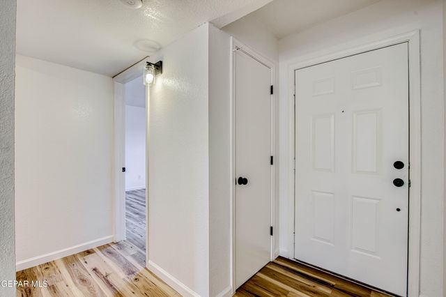 5837 West Valley Circle, El Paso, TX 79932