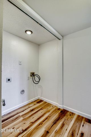 5837 West Valley Circle, El Paso, TX 79932