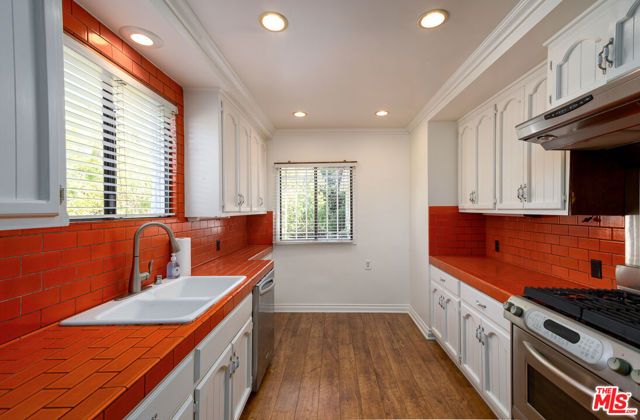 6727 Milner Road, Los Angeles, CA 90068