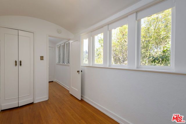 6727 Milner Road, Los Angeles, CA 90068