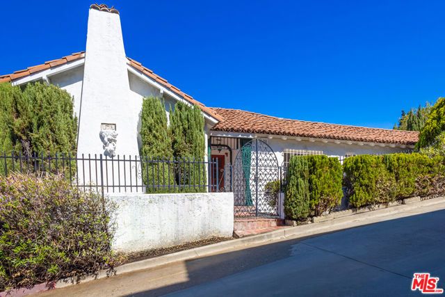 6727 Milner Road, Los Angeles, CA 90068