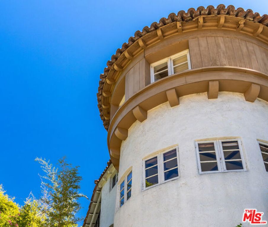6727 Milner Road, Los Angeles, CA 90068