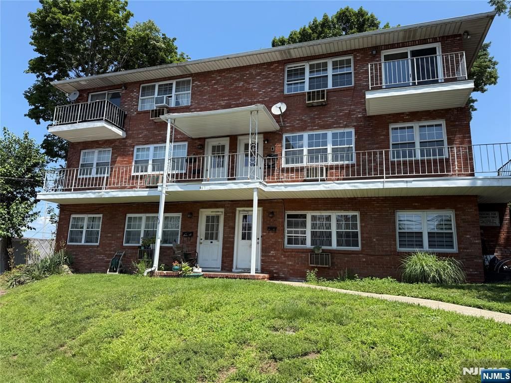 419 Paterson Avenue, East Rutherford, NJ 07073