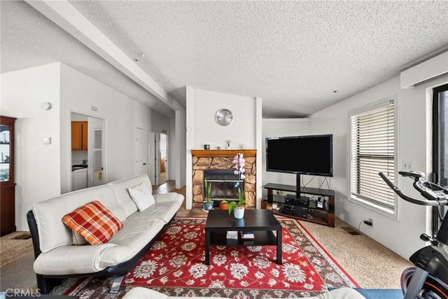 13691 Gavina Avenue 490, Sylmar, CA 91342