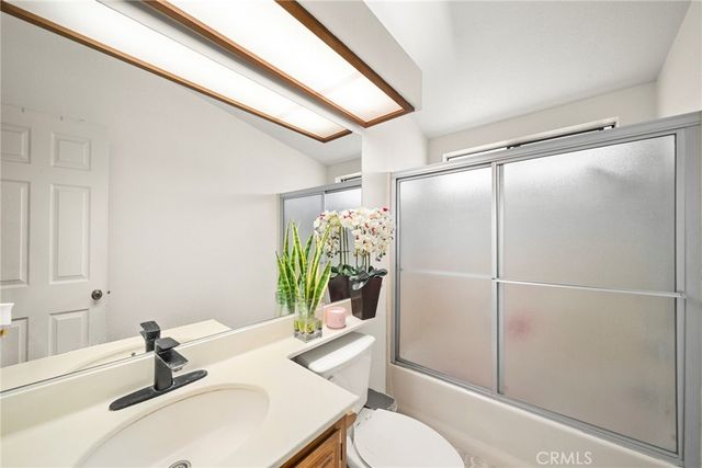 13691 Gavina Avenue 490, Sylmar, CA 91342