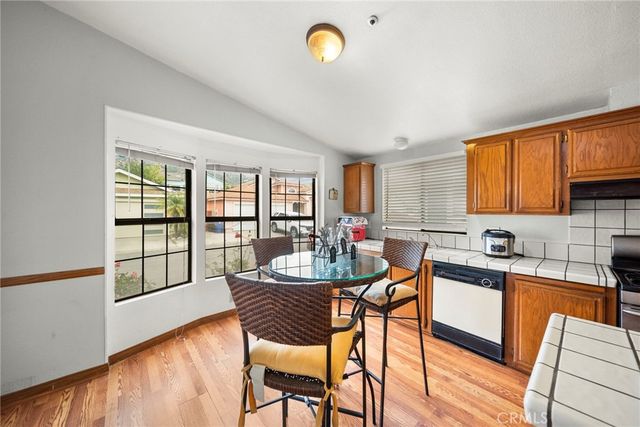 13691 Gavina Avenue 490, Sylmar, CA 91342