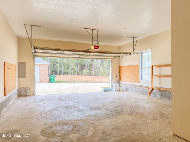 13125 Seaman Road, Vancleave, MS 39565
