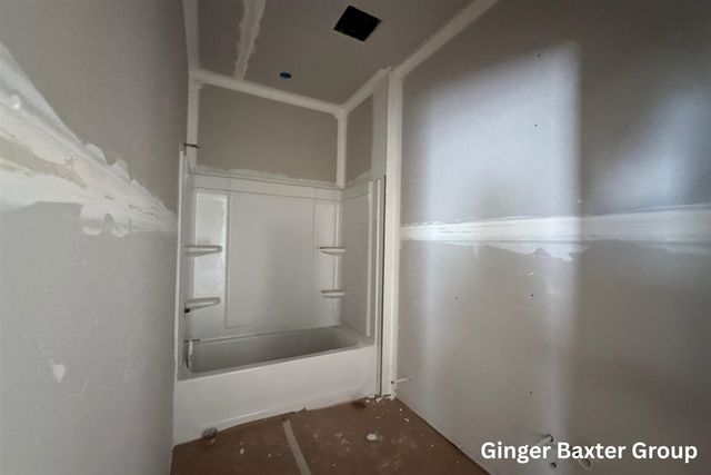 151 Summit Pointe Drive 6, Rockford, MI 49341