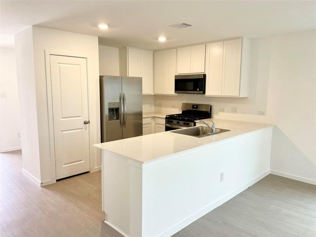 6330 Breakaway Grove Drive, Katy, TX 77493