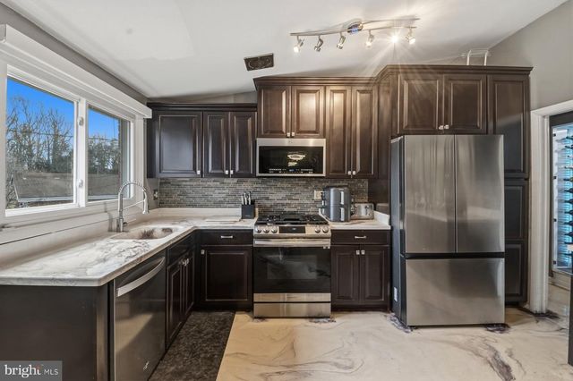 902 BITTERSWEET RD, Baltimore, MD 21208