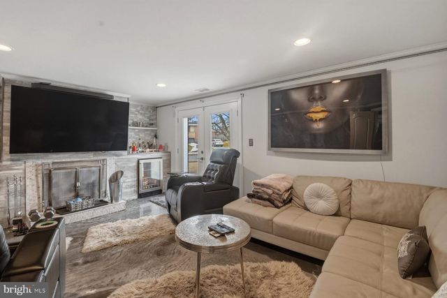 902 BITTERSWEET RD, Baltimore, MD 21208