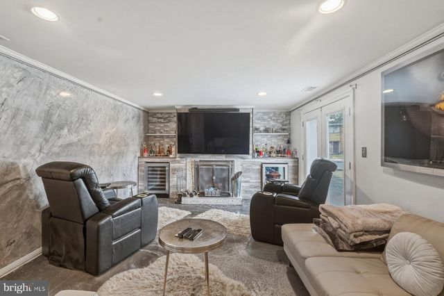 902 BITTERSWEET RD, Baltimore, MD 21208