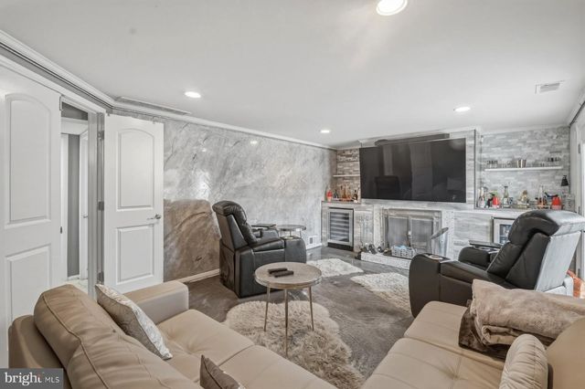 902 BITTERSWEET RD, Baltimore, MD 21208