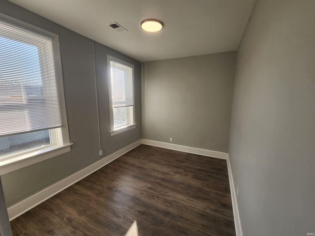 800 Line Street, Evansville, IN 47713