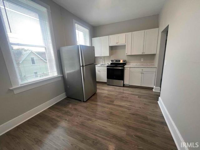 800 Line Street, Evansville, IN 47713