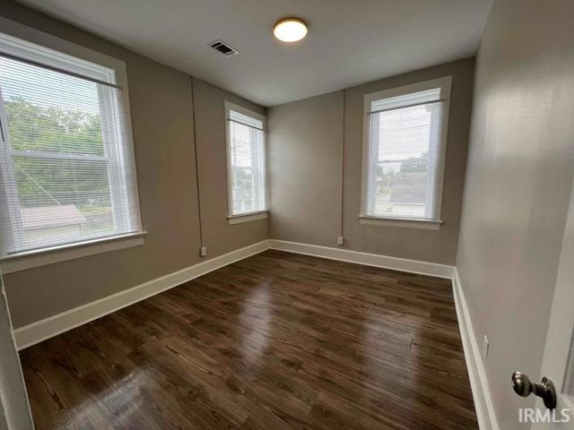 800 Line Street, Evansville, IN 47713