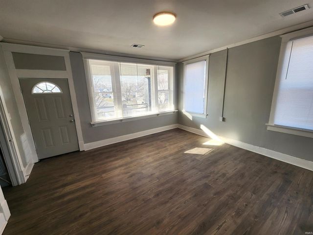 800 Line Street, Evansville, IN 47713