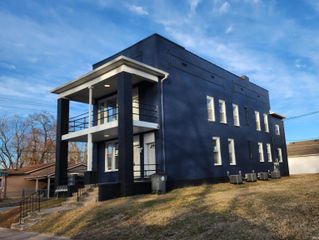 800 Line Street, Evansville, IN 47713