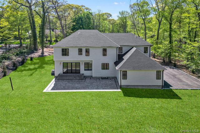 9 Wilderness Road, Nissequogue, NY 11780