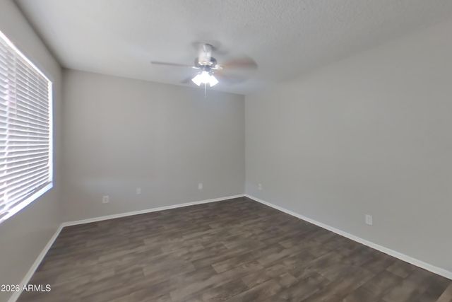 7805 W CORA Lane, Phoenix, AZ 85033