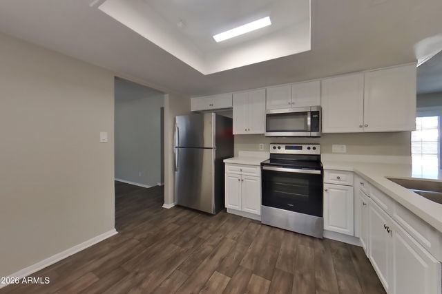 7805 W CORA Lane, Phoenix, AZ 85033