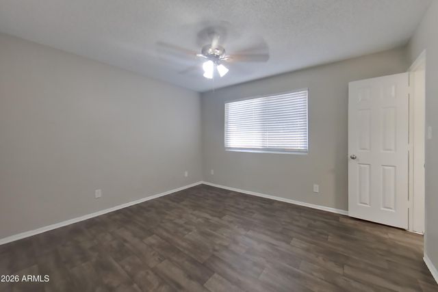 7805 W CORA Lane, Phoenix, AZ 85033