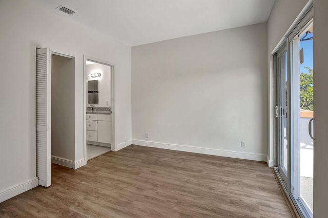 1102 S 20TH Avenue 1102, Hollywood, FL 33020
