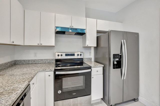 1102 S 20TH Avenue 1102, Hollywood, FL 33020
