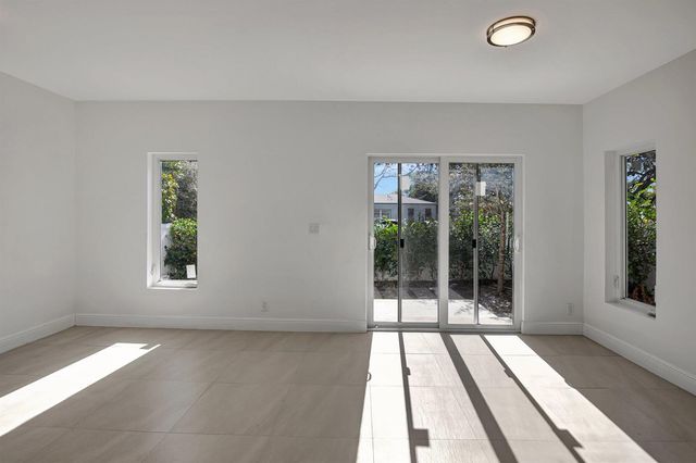 1102 S 20TH Avenue 1102, Hollywood, FL 33020