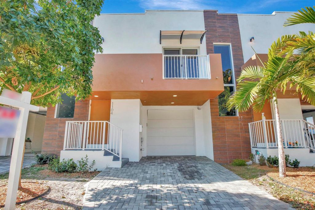 1102 S 20TH Avenue 1102, Hollywood, FL 33020