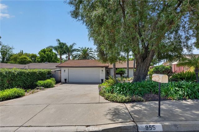 955 La Rue Avenue, Fallbrook, CA 92028