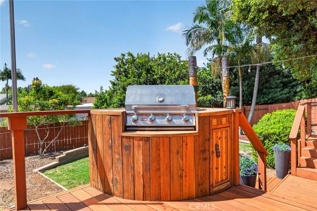 955 La Rue Avenue, Fallbrook, CA 92028