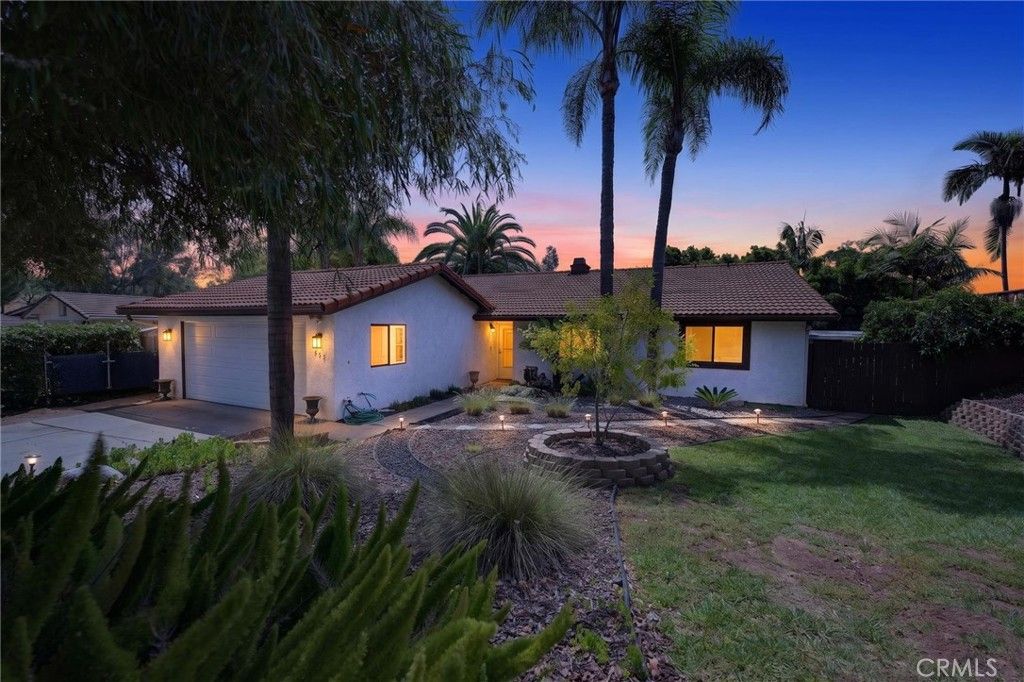 955 La Rue Avenue, Fallbrook, CA 92028