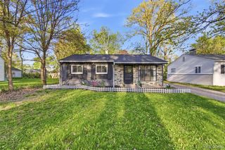 28032 Fairfax Street, Southfield, MI 48076