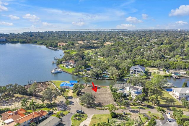 4811 PARADISE WAY S, St Petersburg, FL 33705