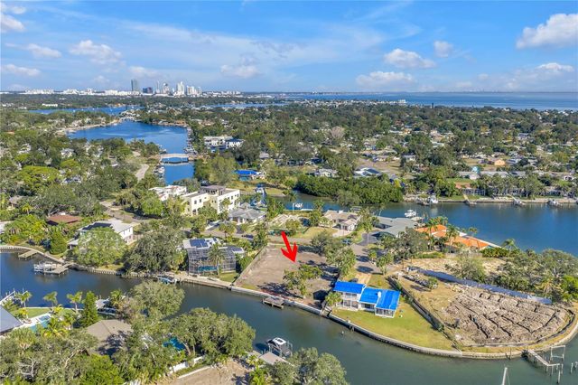 4811 PARADISE WAY S, St Petersburg, FL 33705