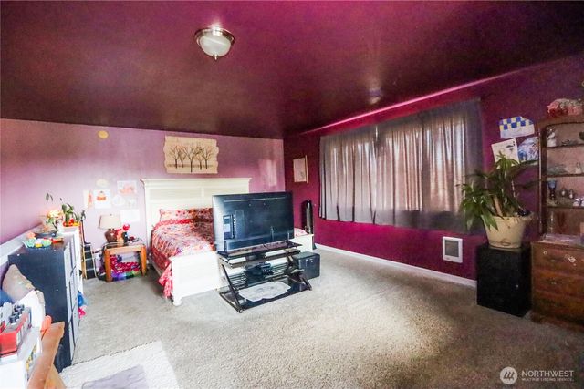 1207 W Perry Street, Aberdeen, WA 98520