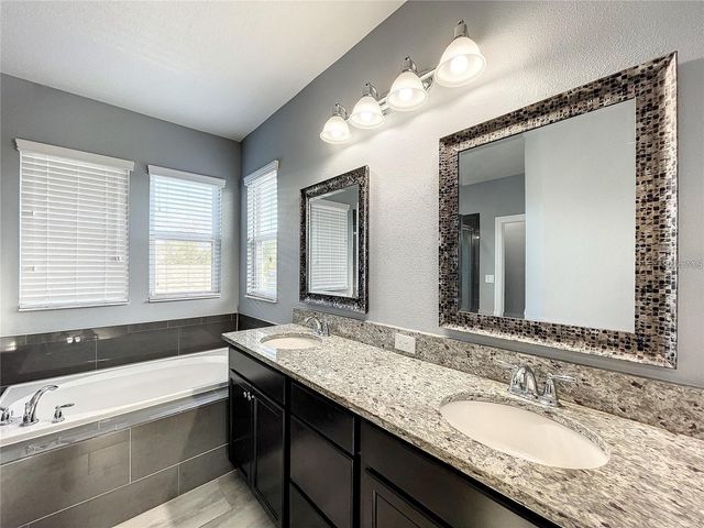 14322 PARKSIDE RIDGE WAY, Lithia, FL 33547