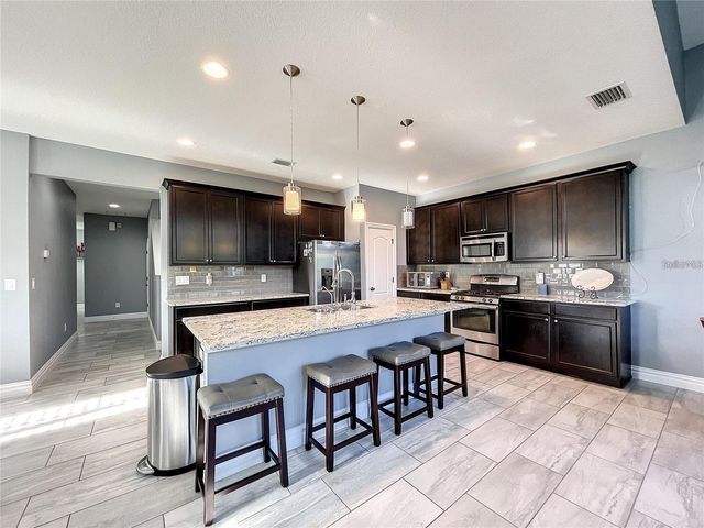14322 PARKSIDE RIDGE WAY, Lithia, FL 33547
