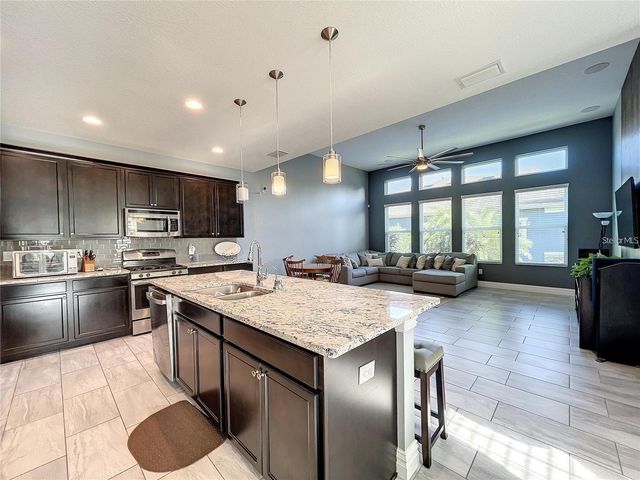 14322 PARKSIDE RIDGE WAY, Lithia, FL 33547