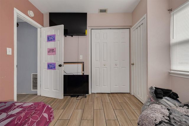 1835 47TH STREET S, St Petersburg, FL 33711
