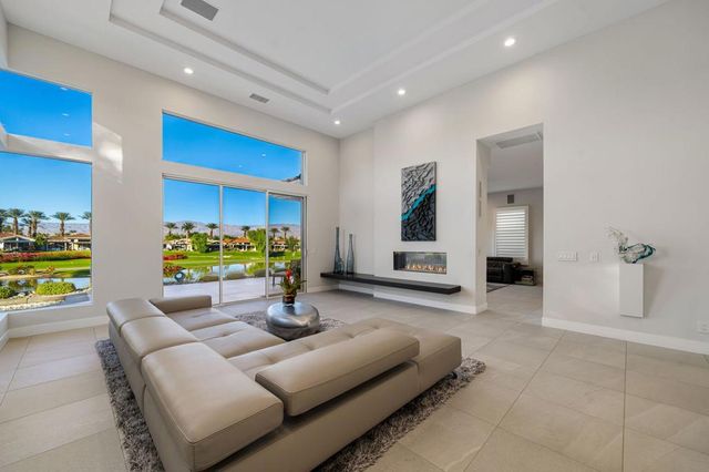 770 Deer Haven Circle, Palm Desert, CA 92211