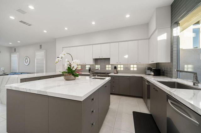 770 Deer Haven Circle, Palm Desert, CA 92211