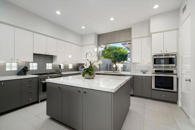 770 Deer Haven Circle, Palm Desert, CA 92211