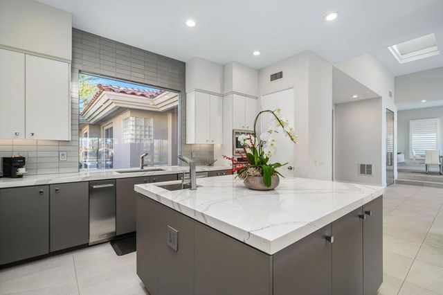 770 Deer Haven Circle, Palm Desert, CA 92211