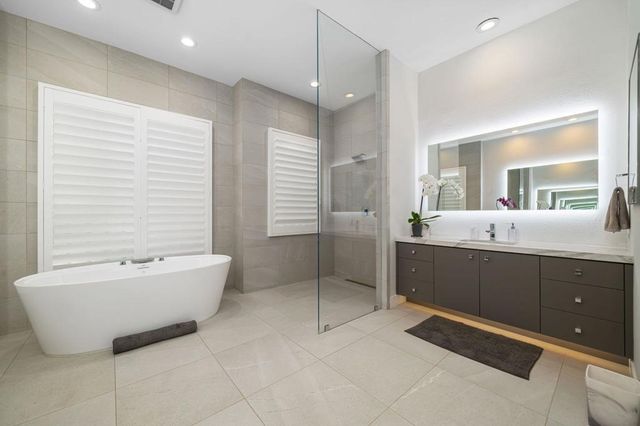 770 Deer Haven Circle, Palm Desert, CA 92211